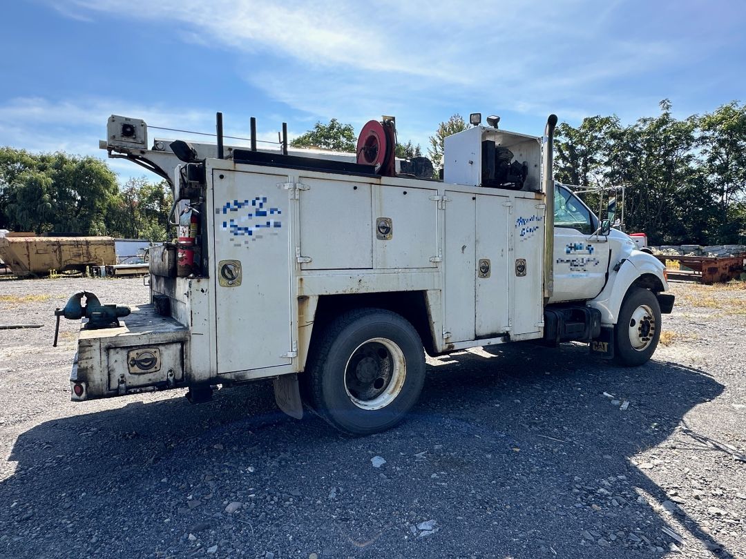 2003 FORD F650 Service Truck - Image 6